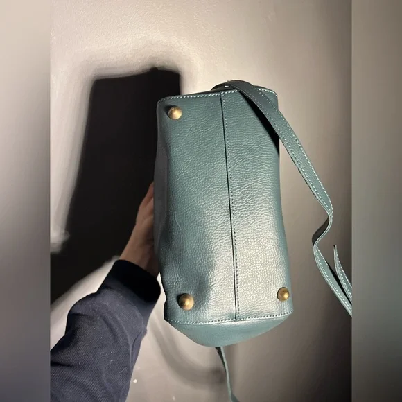 Mark & Graham Everyday Crossbody Tote - Picture 3 of 5